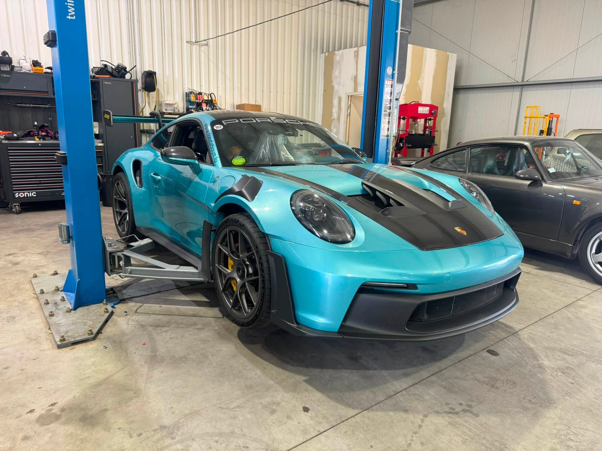 Arrivée de la GT3 RS dans l’atelier et préparation de l’intervention